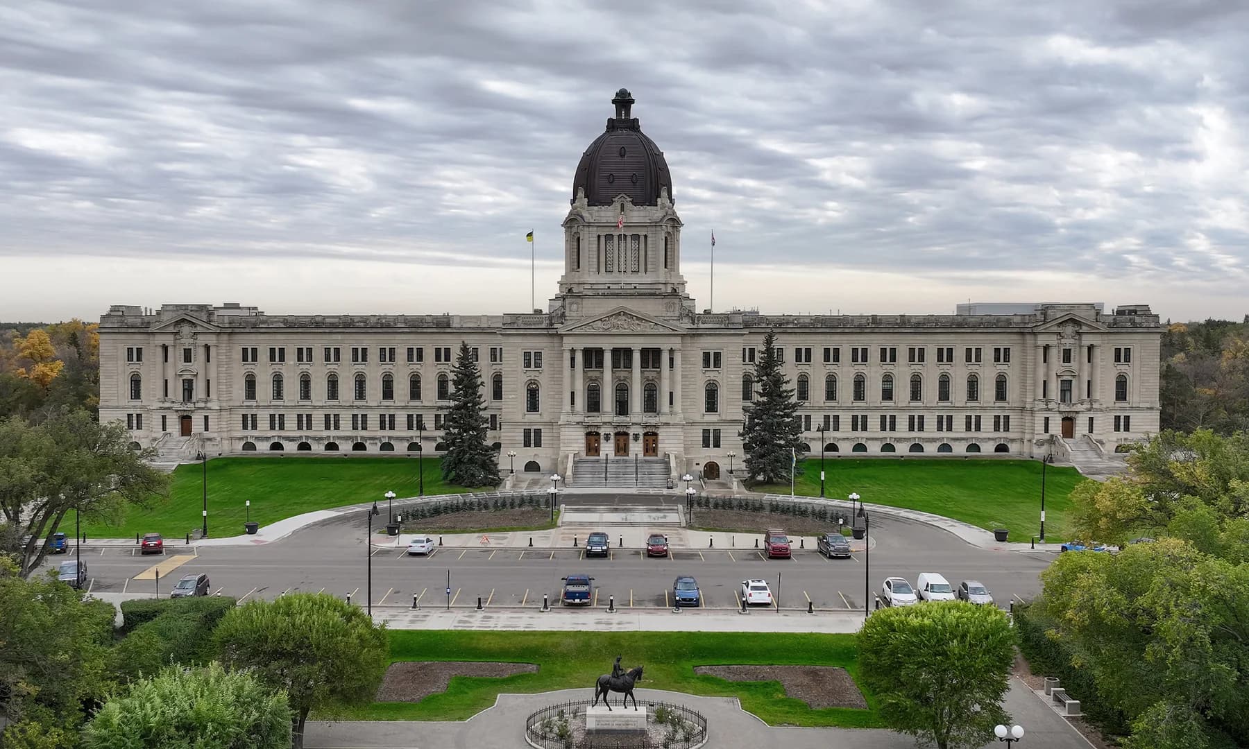 Regina Legislative Building and formal grounds